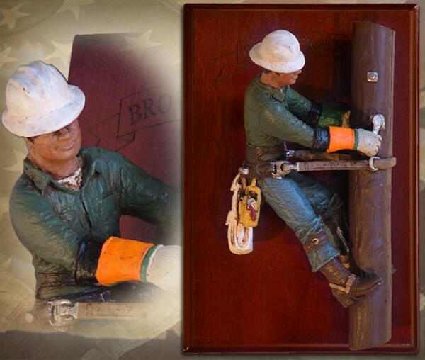 Lineman Statue HIGH WOOD WALKER: BROTHERHOOD EDITION – HANDPAINTED MG522